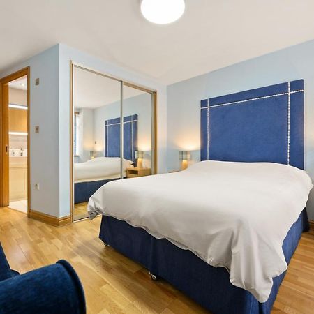Lovely 2 Double Bedroom Flat With Patio Manchester Luaran gambar